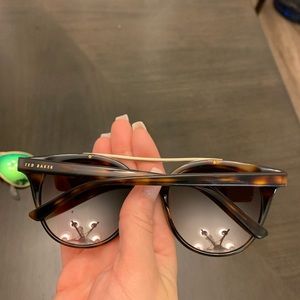 Ted baker shades